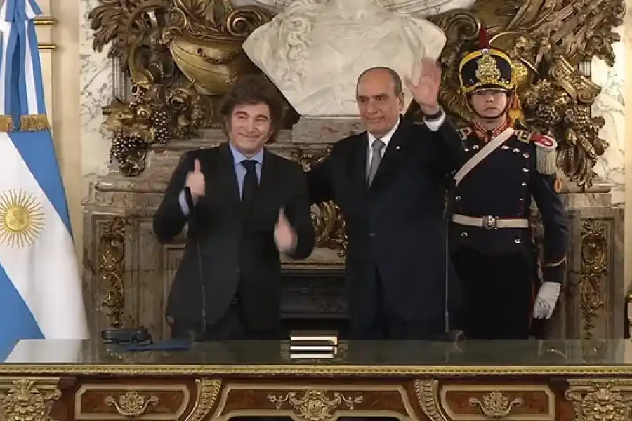 Milei tomó juramento a Francos como jefe de Gabinete