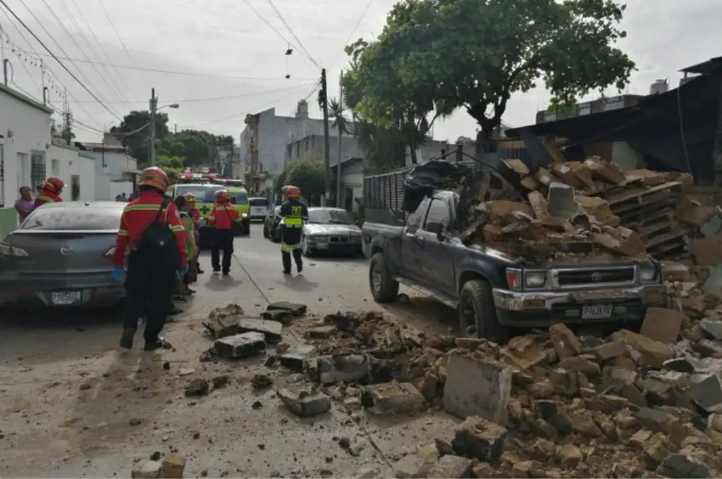 Daños tas los sismos y réplicas en Guatemala