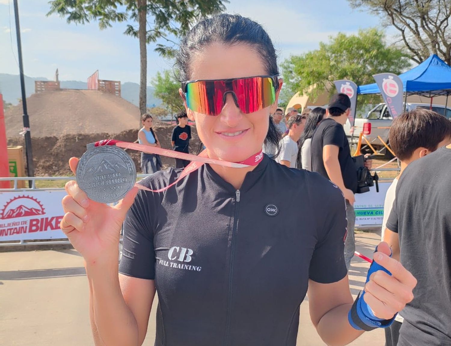 La deportista, tras una inactividad de seis meses, logró doble medalla en Jujuy.