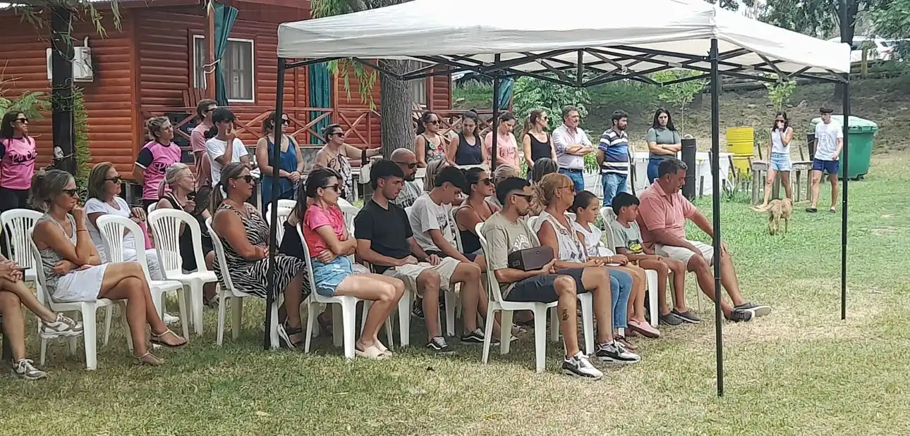 Depositaron las cenizas de la recordada Gisela Álvarez en la cancha de La Olla