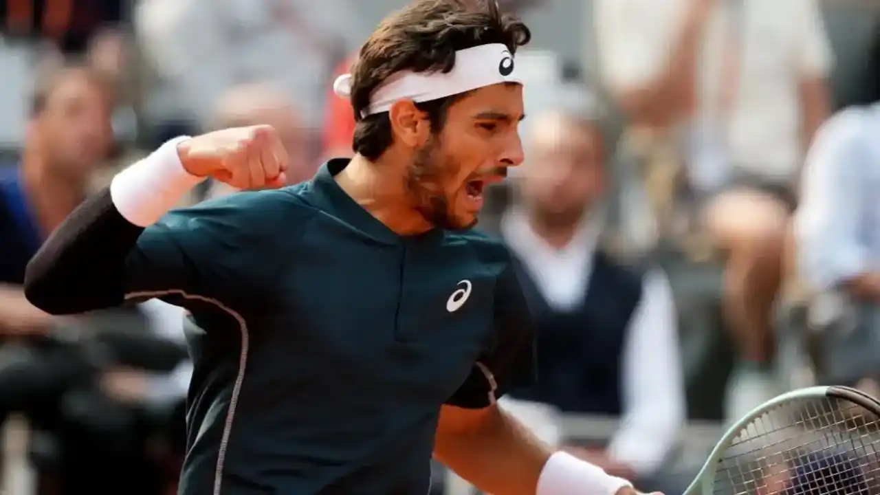 Vídeo: Polémica en Roland Garros con Musetti, tras un pelotazo a una jueza de línea