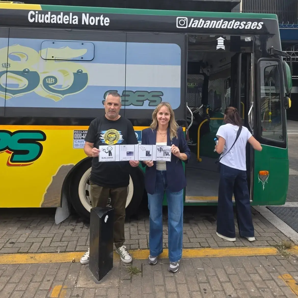 Las empresas de transporte deberán colocar en todas sus unidades pictogramas.