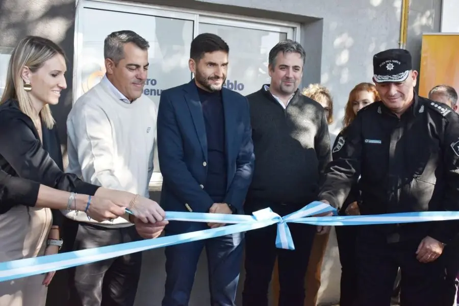 El gobernador Pullaro inauguró un Centro de Denuncias en Pueblo Esther