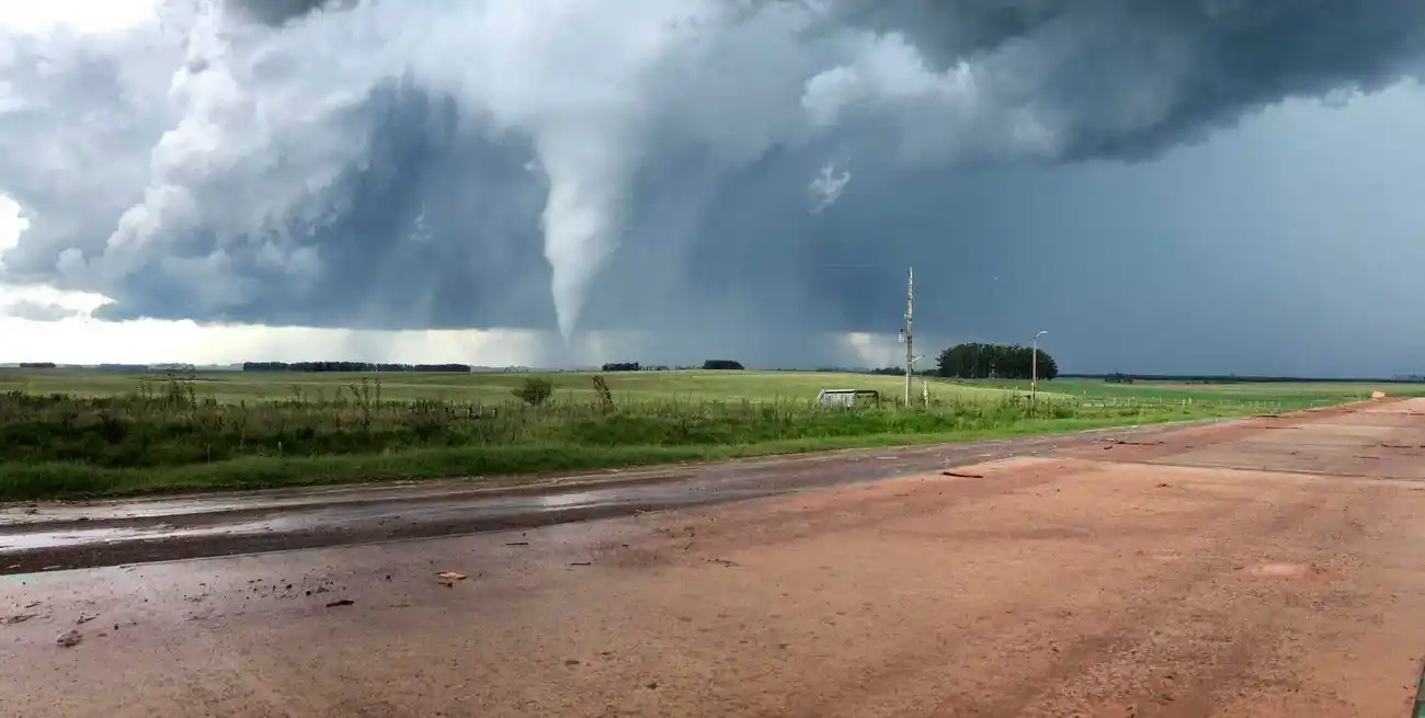 El fenómeno llamó la atención este lunes por la siesta.