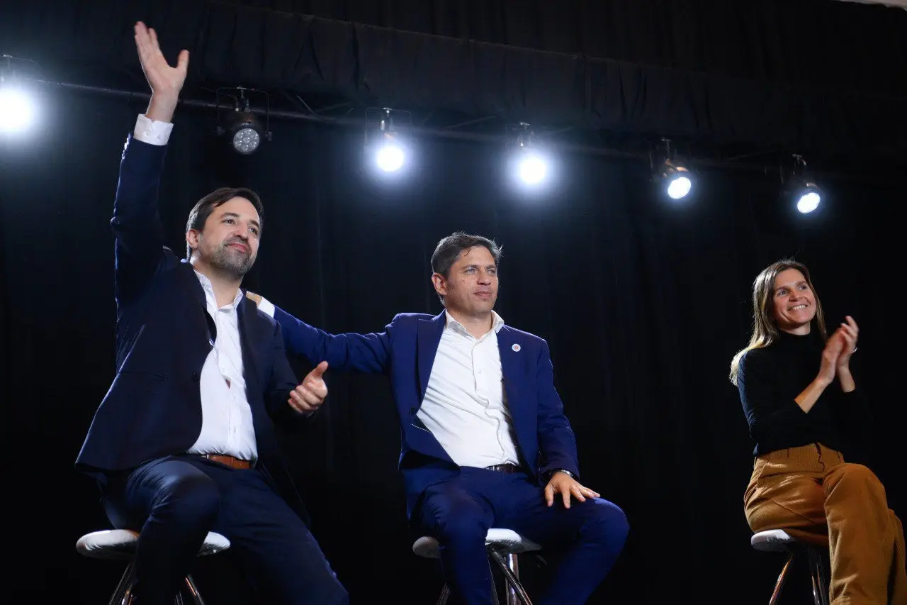 Kicillof encabezó el cierre junto a Nicolás Kreplak y Fernanda Raverta.