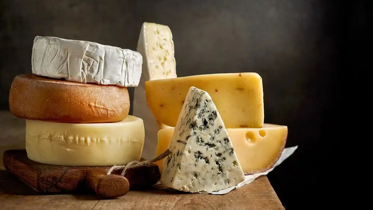 EL QUESO CADUCA ¿Sabes cómo conservarlo según su tipo?