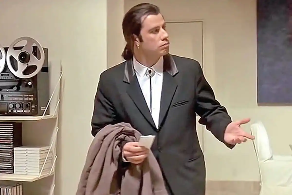 John Travolta en una película