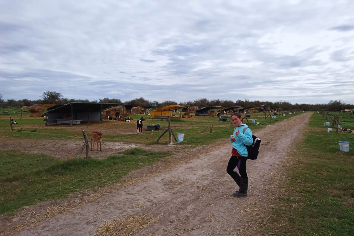 Escuela de Crucecitas Séptima realiza pasantías en empresa agropecuaria