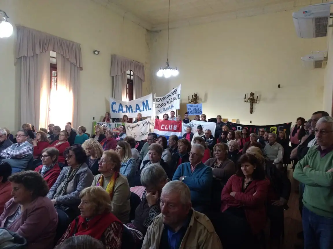 Adultos mayores defendieron en el Concejo Deliberante el proyecto de Hogar de Día