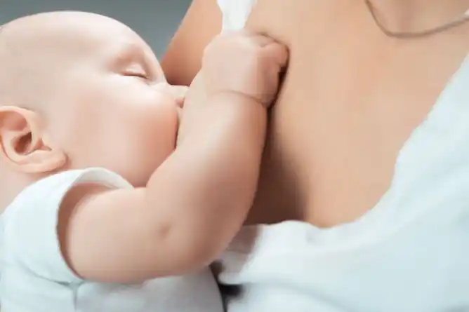 Consultorio de lactancia en el hospital municipal de Chascomús