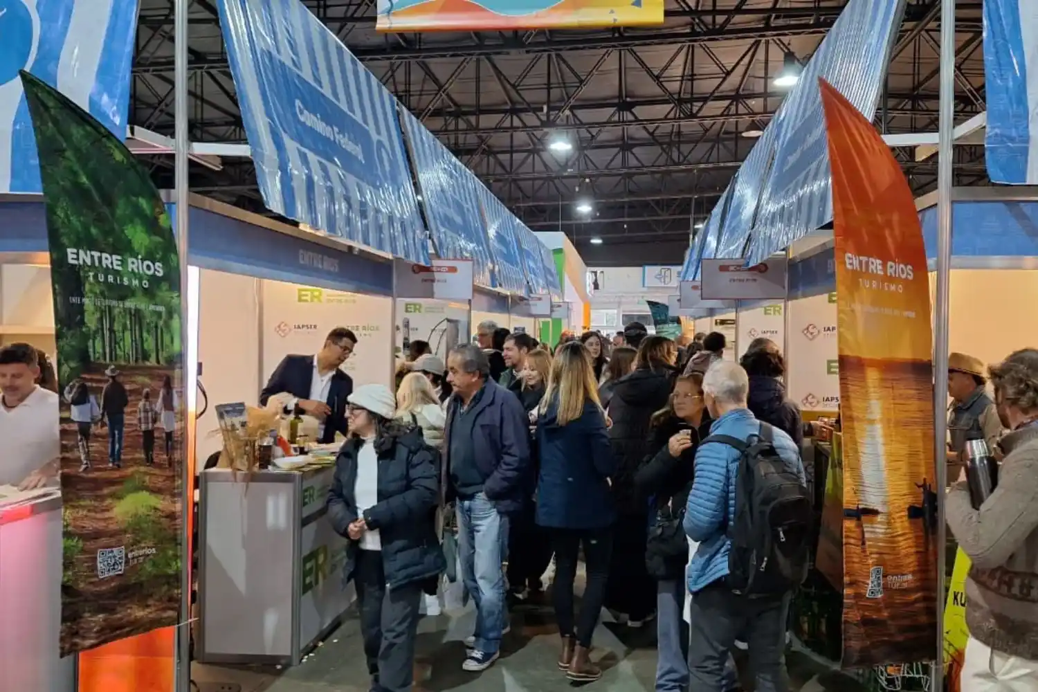 Entre Ríos muestra su potencial turístico y productivo en la feria Caminos y Sabores
