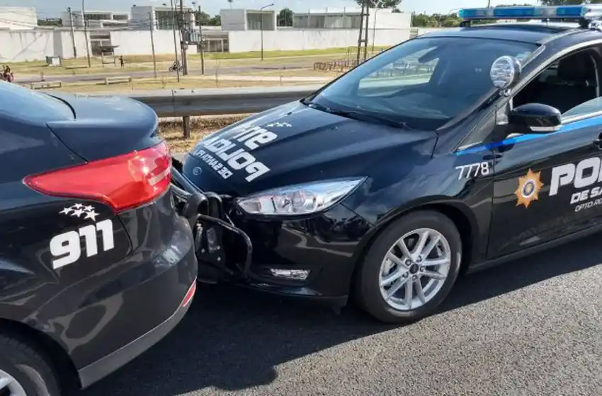 Seis patrulleros inteligentes chocaron en cadena