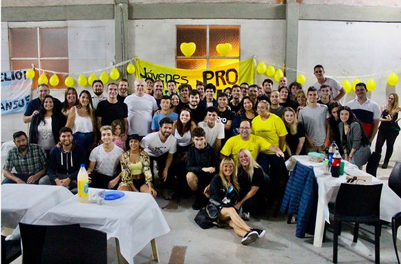Con referentes y funcionarios, la Juventud del PRO celebró la unión