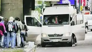Coronavirus en la Provincia: Hoy vuelven a funcionar las combis que unen a la Capital Federal con el Conurbano
