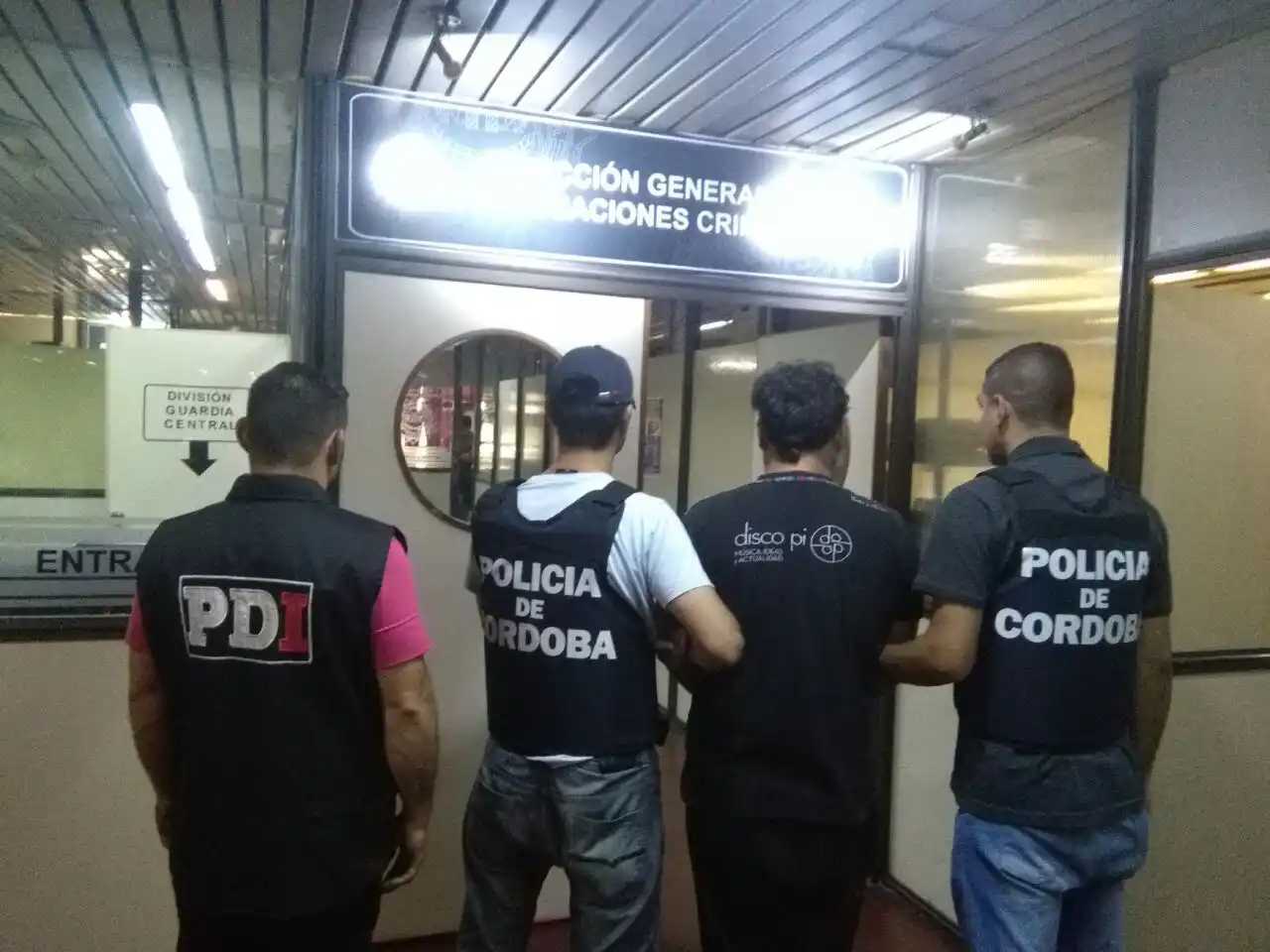 Trasladaron desde Córdoba a Santa Fe a dos ladrones