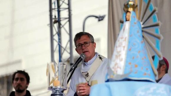 García Cuerva remarcó en el día de San Cayetano que “la responsabilidad de que estemos mal es de todos”