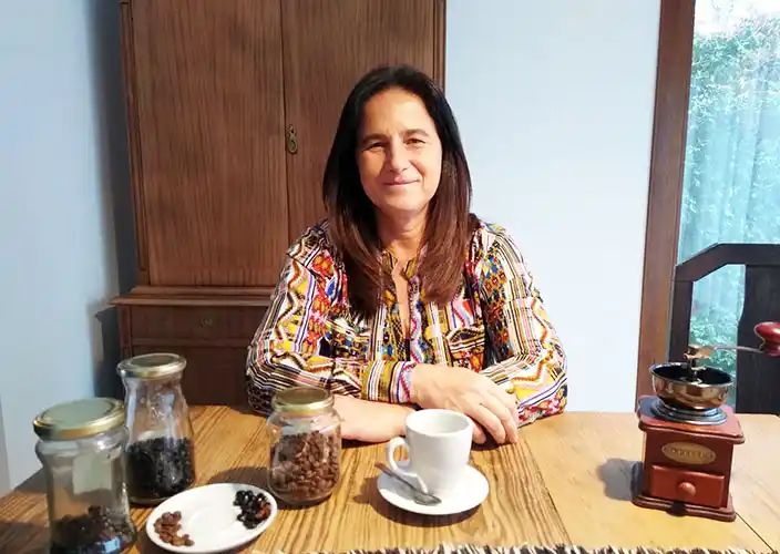Un viaje al mundo del café y las vivencias de un inmigrante