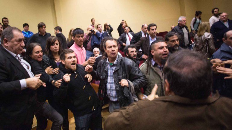 Repudio de todo el arco político a la agresión a Solá y Lousteau