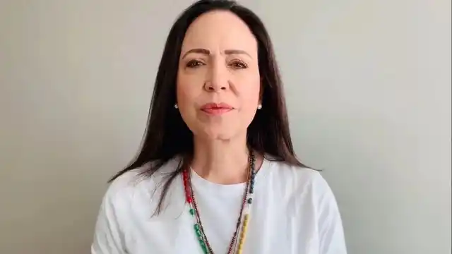 "Maduro consolidó un golpe de estado", manifestó Corina Machado en el video lanzado hoy.