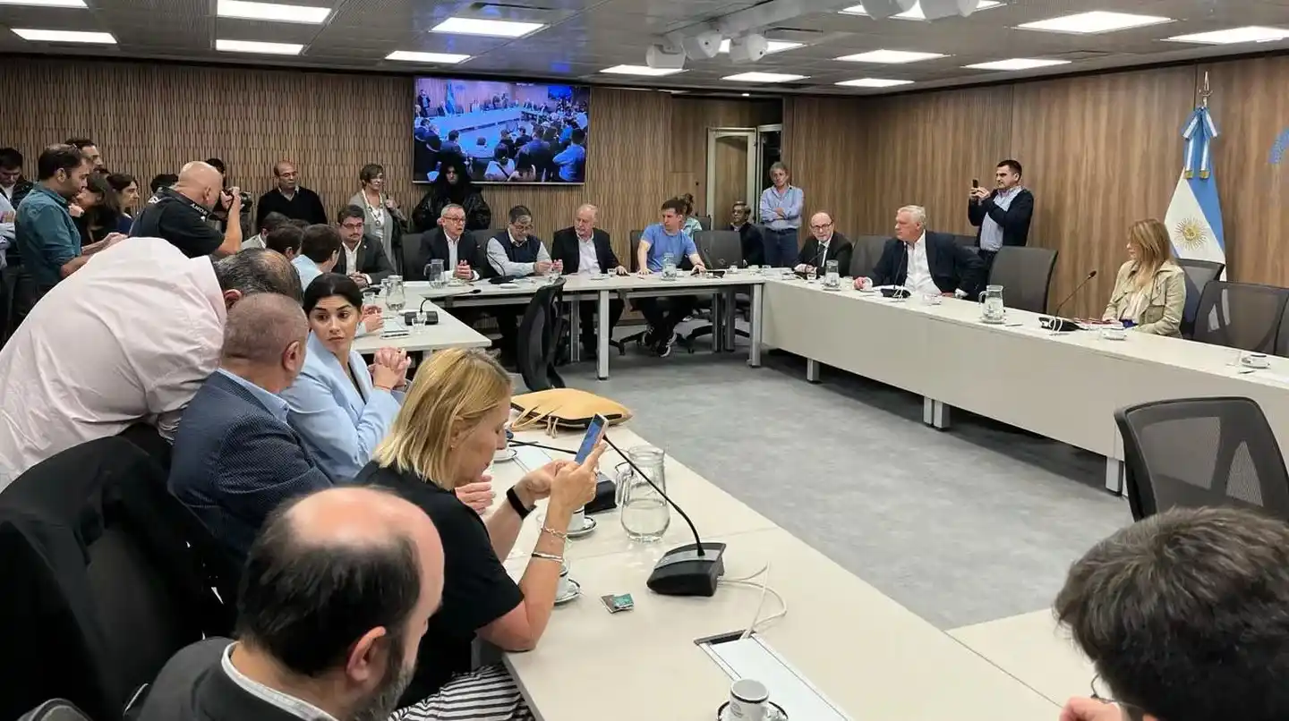 Escándalo: definieron las autoridades de la comisión de Juicio Político, pero Menem citó a una nueva reunión