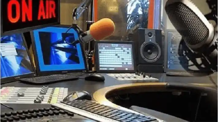 Nuevo ataque a la prensa: sacan del aire programa radial, Las verdades de Miguel en Vargas