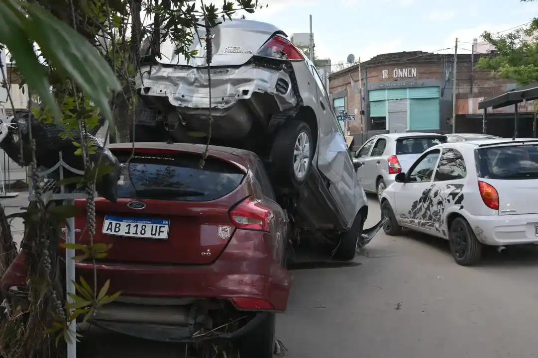 Bahía Blanca: hasta el momento son 15 los muertos por el temporal y continúa la búsqueda de desaparecidos