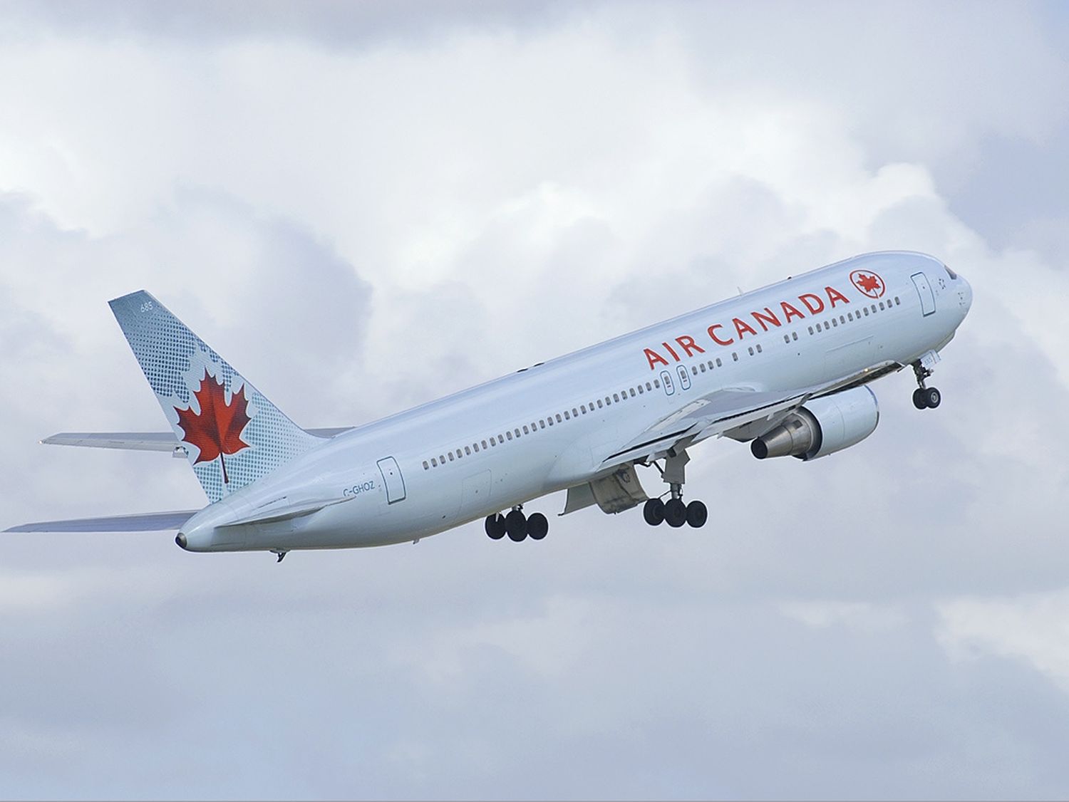 Air Canada vende dos Boeing 767-300 para convertirlos a cargueros