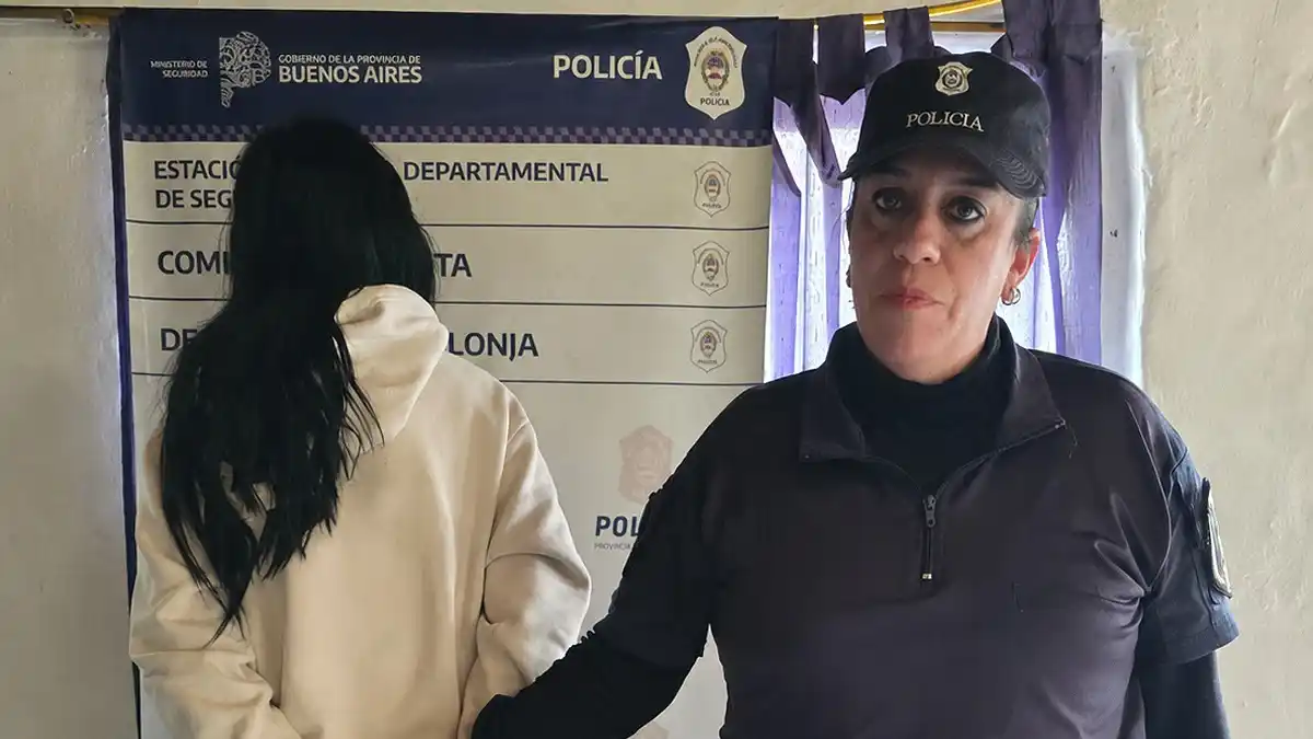 La sospechosa fue aprehendida tras labores investigativas y revisión de cámaras de seguridad.