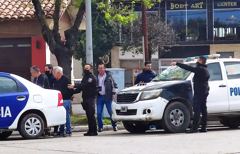 Sospechosos de engañar y robar a adultos mayores en sus casas