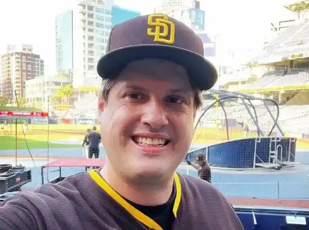 Liquidaron al hijastro de uno de los millonarios desaparecidos en el submarino por irse a un recital