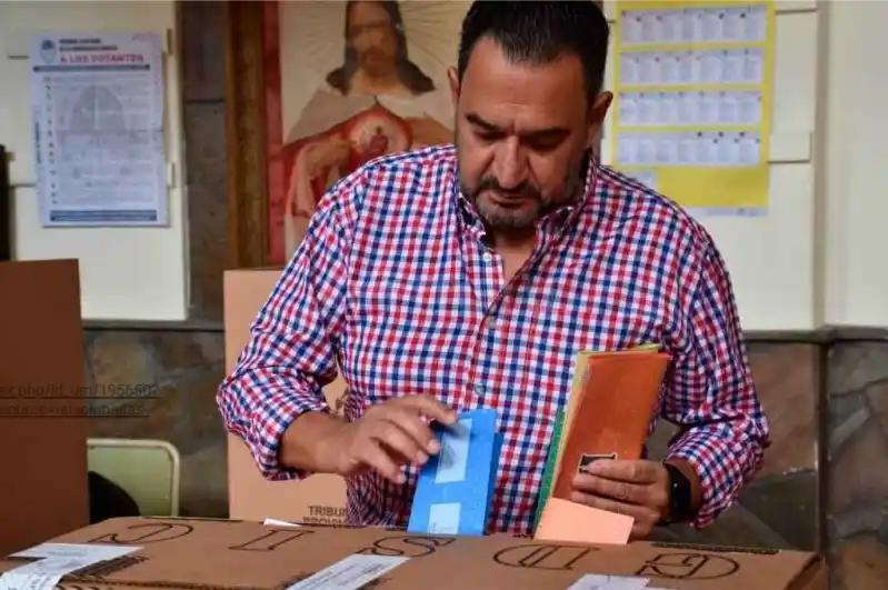 Claudio Leoni emitió su voto