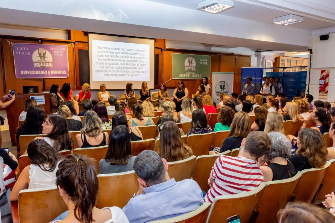 Galmarini llamó a "desaprender esa cultura que nos viene desde el día que nacemos" para terminar con el machismo