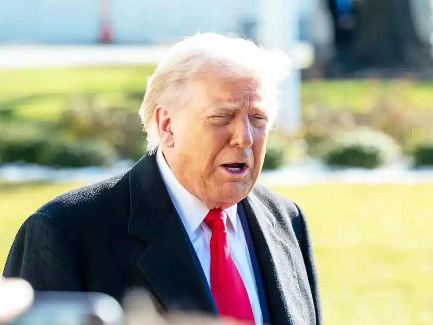 Donald Trump exigió la “rendición incondicional” de Irán y descartó negociaciones con el régimen