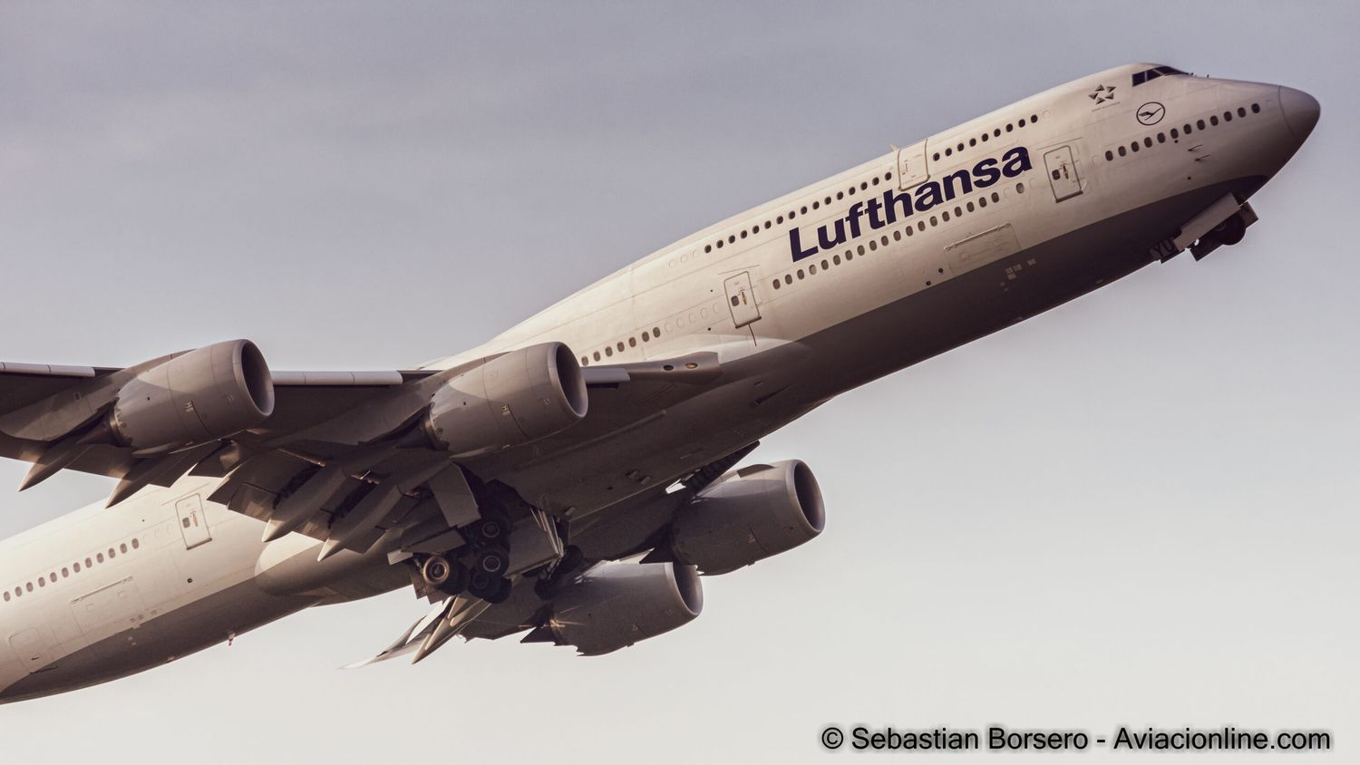 Lufthansa’s last Boeing 747-400 in Dutch storage takes off