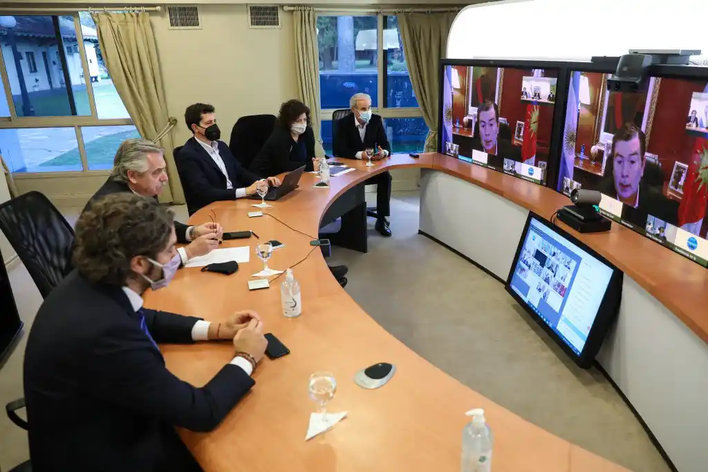 Fernández y los gobernadores trataron la situación sanitaria
