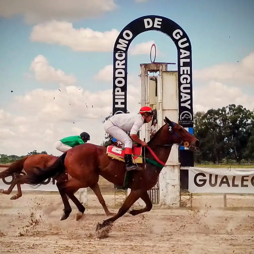 Turf: Mantecosa se impuso en el Gran Premio “Gury” Cáceres