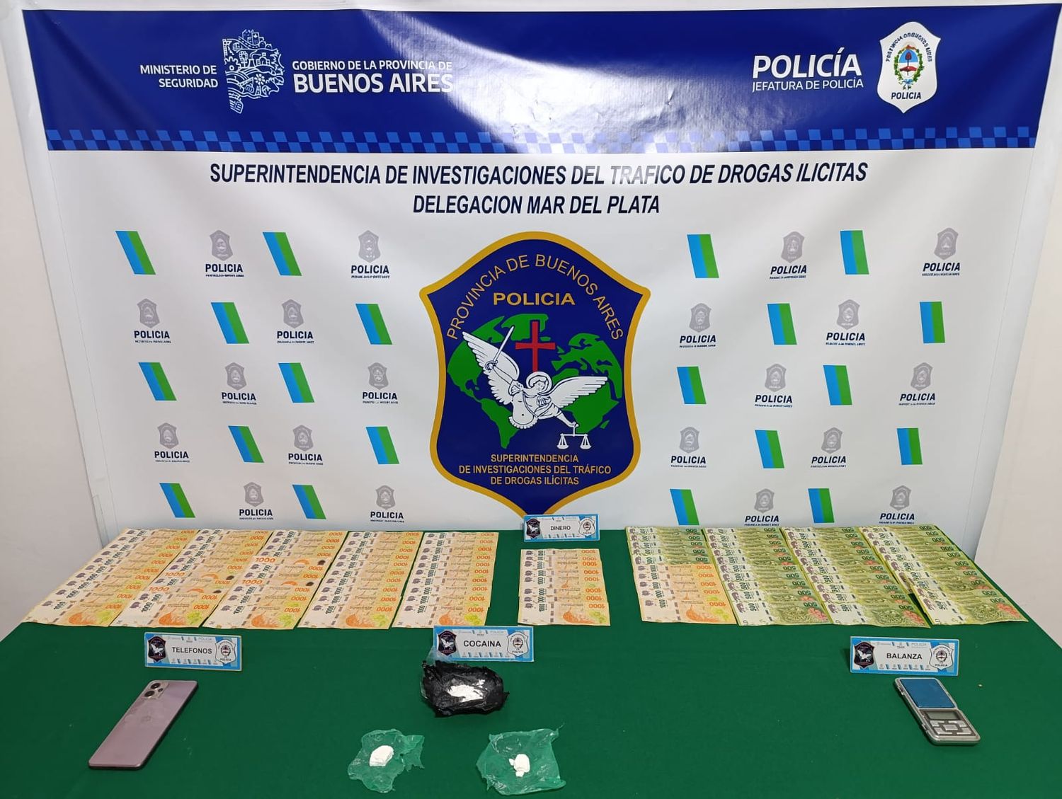 Allanamiento en un point de drogas: encontraron cocaína y dinero en efectivo