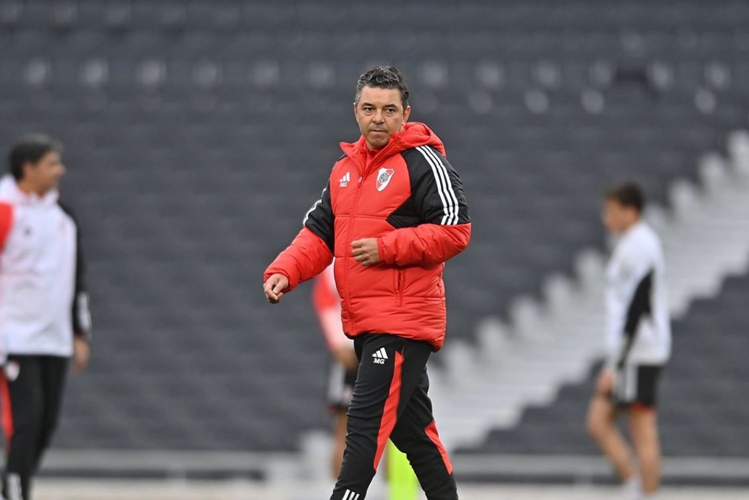 Marcelo Gallardo durante uno de sus primeros entrenamientos en el Más Monumental.