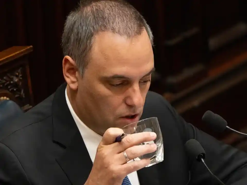 Manuel Adorni descarta renunciar: "Por el contrario, estoy acá dando la cara"