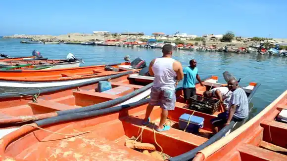 FAMILIARES ANGUSTIADOS: desaparecida embarcación pesquera con tres tripulantes en costas de La Guaira