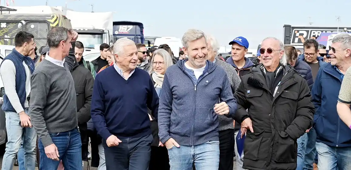 Frigerio visitó el Autódromo de Concepción del Uruguay durante la 8ª fecha del Turismo Carretera