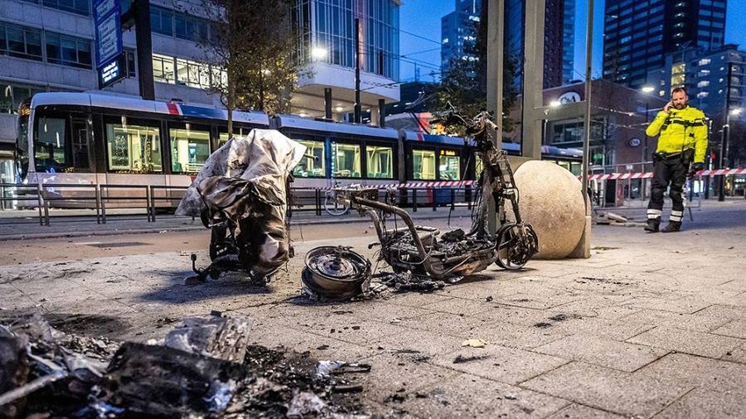 Detuvieron a 19 personas tras violentas manifestaciones contra medidas anti-Covid 