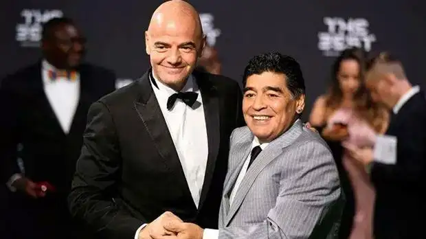 FIFA confirma que Maradona no cobra y no tiene “derecho de veto” sobre la AFA