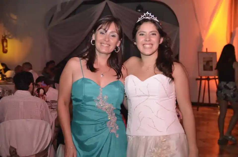 Silvia Ríos continúa en estado delicado, pero le retirarían el respirador