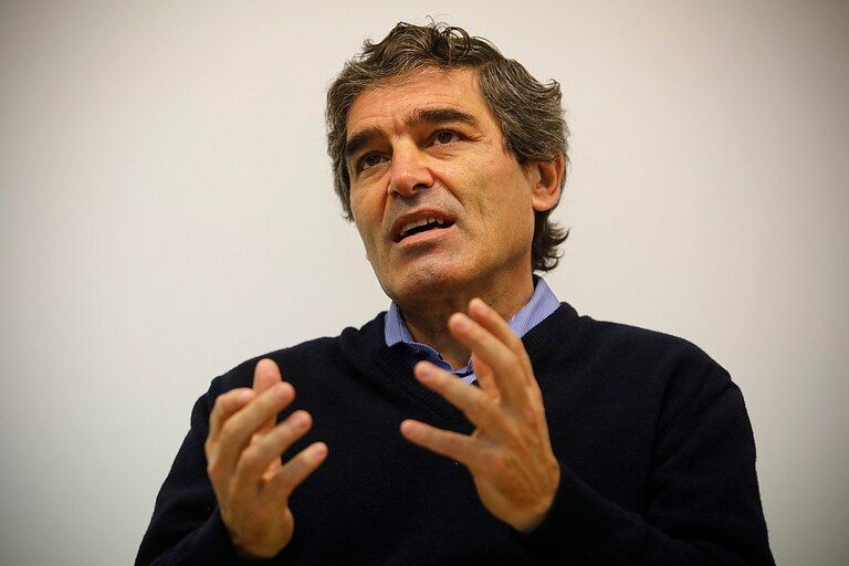 Fernán Quirós admitió que se podría generar una «cepa Buenos Aires»