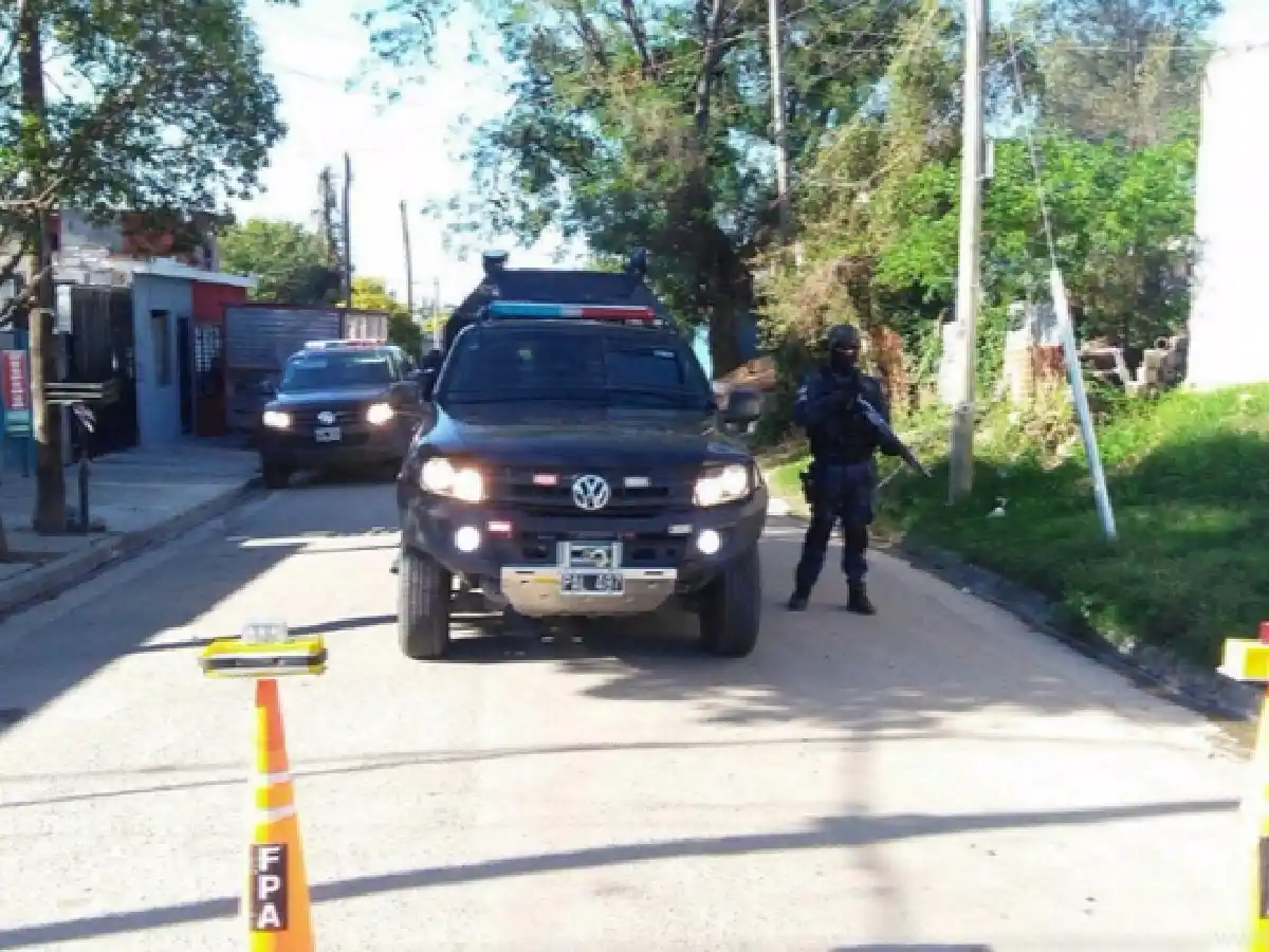 Un guardiacárcel fue detenido por venta de estupefacientes