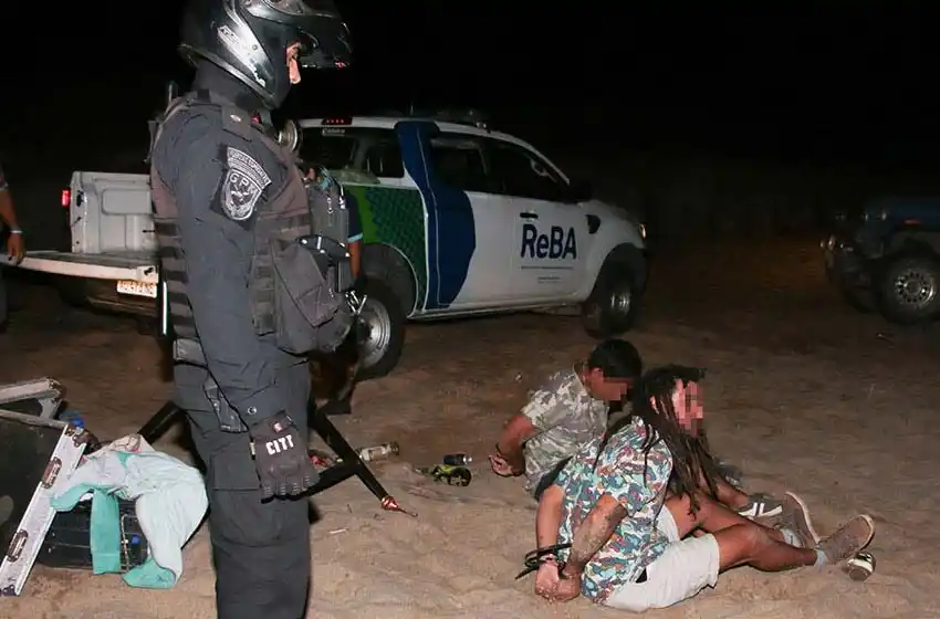 Más de 2 mil personas participaron de una fiesta clandestina cerca de Pinamar
