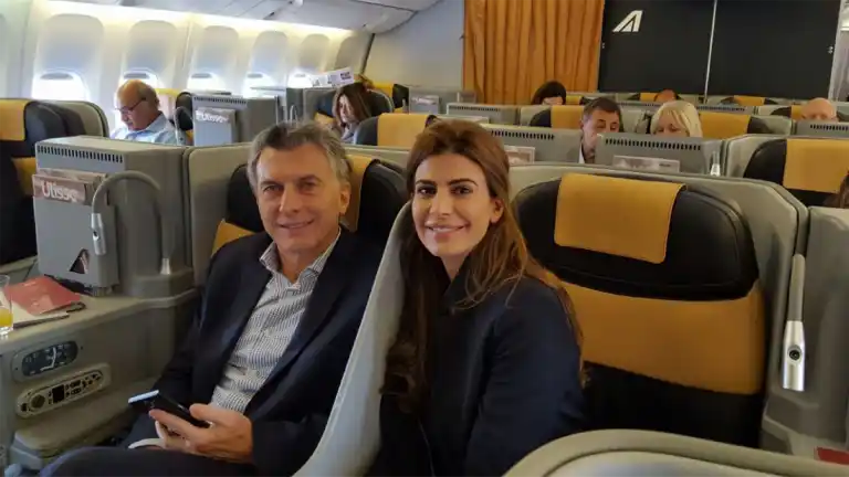 Macri partió a Roma para asistir a la audiencia con el papa Francisco