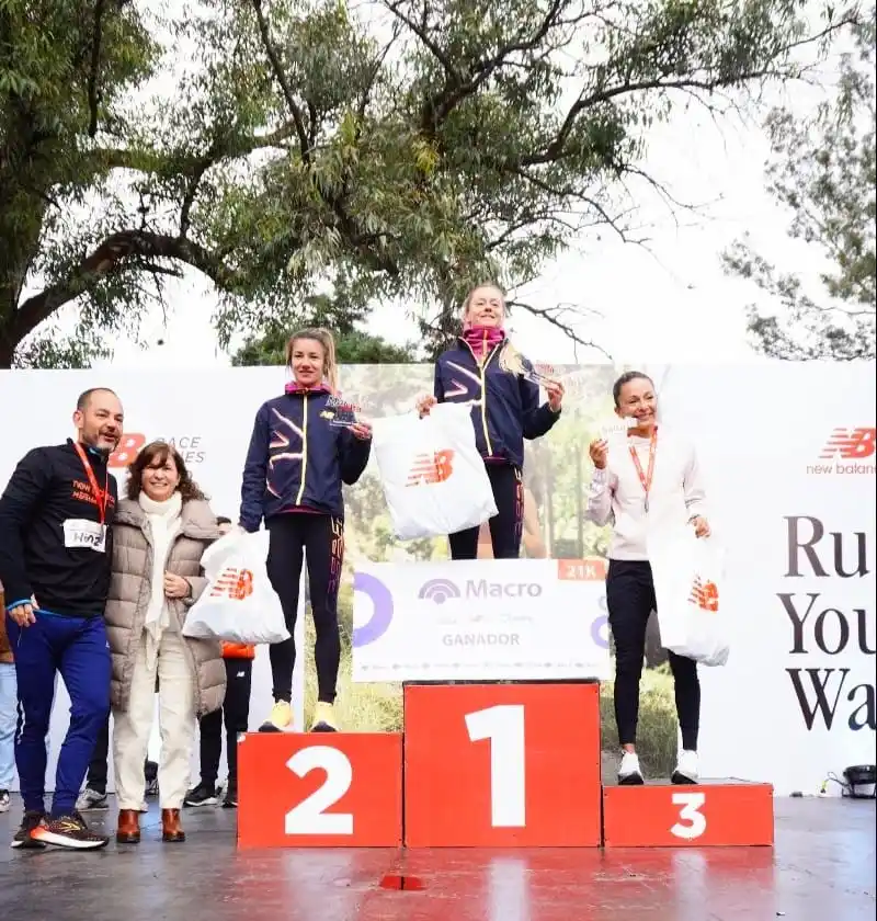 Luján Urrutia se subió al podio