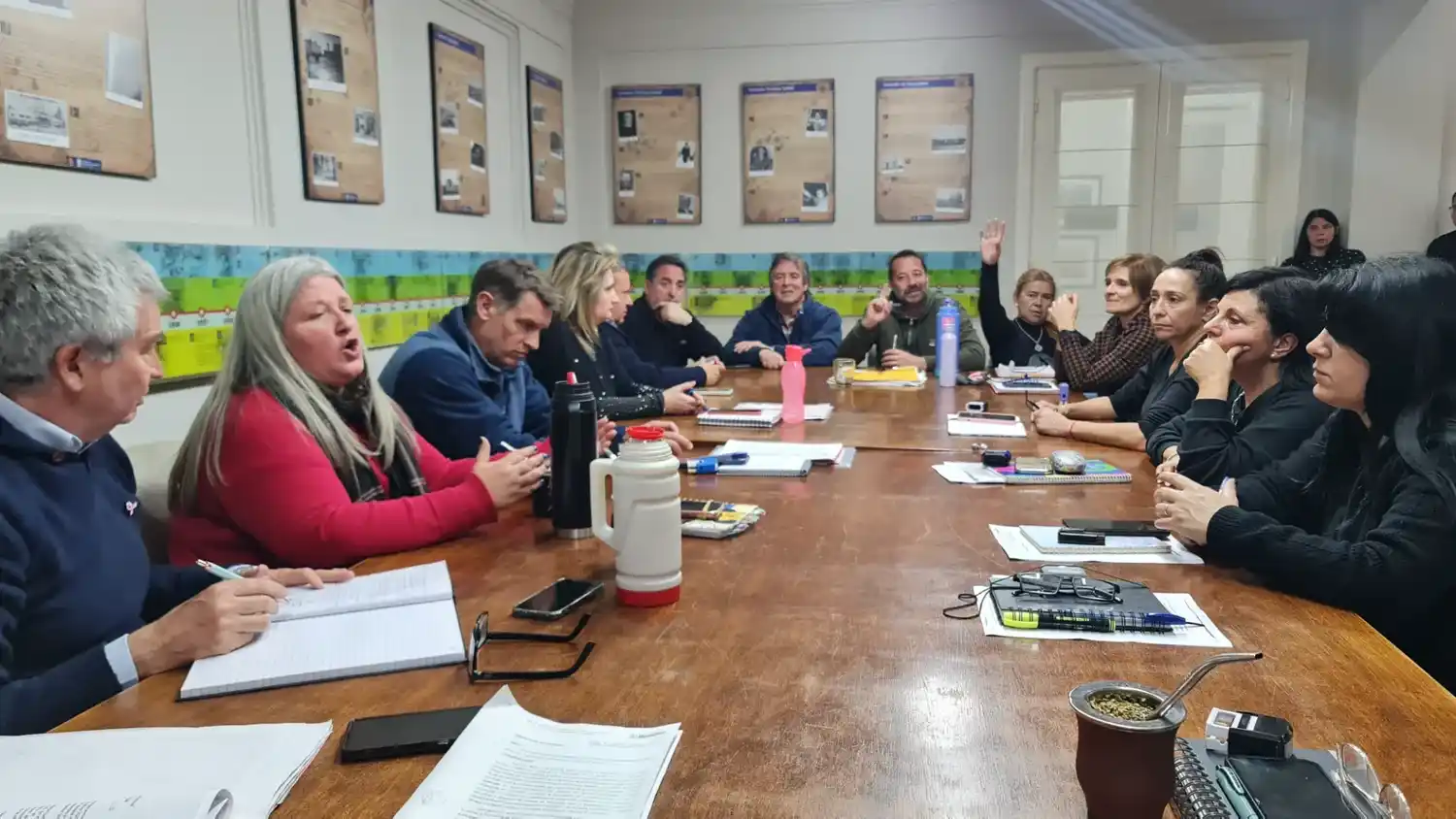 Ad referéndum. Se aprobó la prórroga del servicio de colectivos